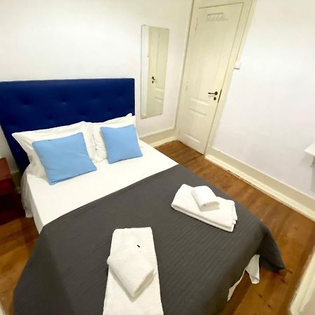 Relax Chiado 3 - Cute Little Double Room With Shared Bathroom Lisbon Exterior photo