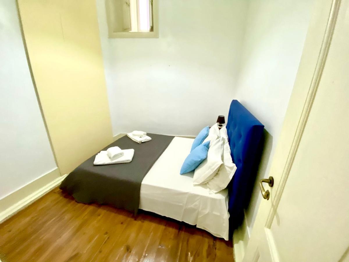 Relax Chiado 3 - Cute Little Double Room With Shared Bathroom Lisbon Exterior photo